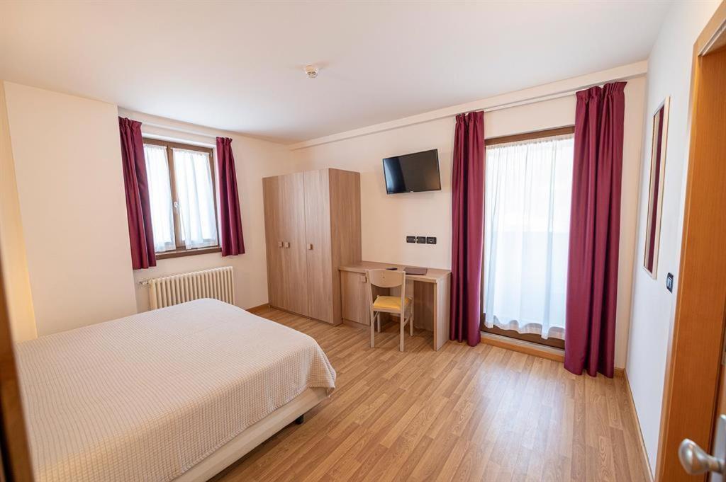Hotel Posta Comano Terme Luaran gambar