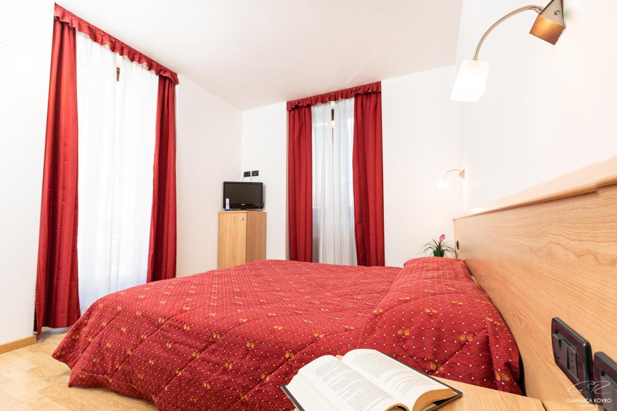 Hotel Posta Comano Terme Luaran gambar