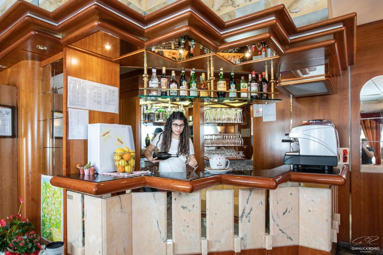 Hotel Posta Comano Terme Luaran gambar