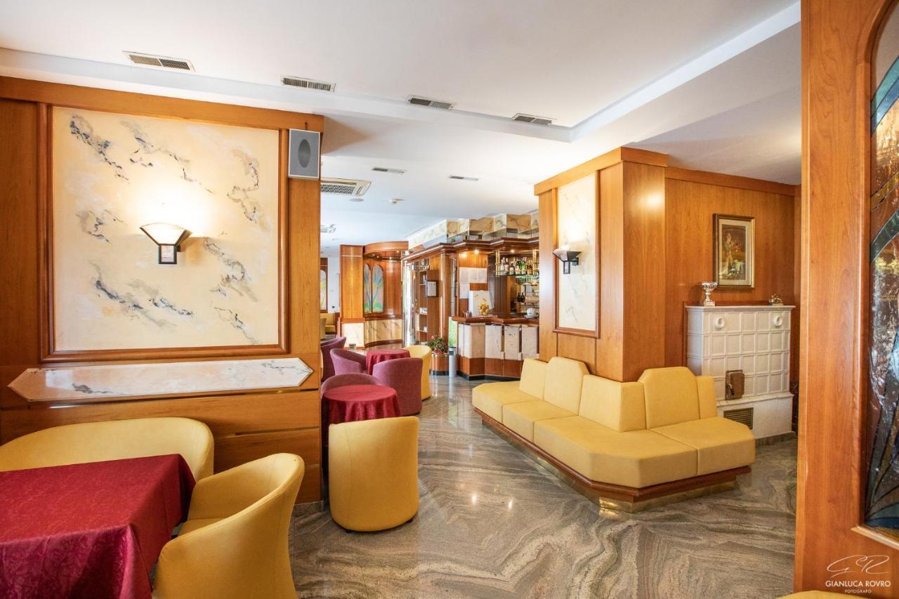 Hotel Posta Comano Terme Luaran gambar
