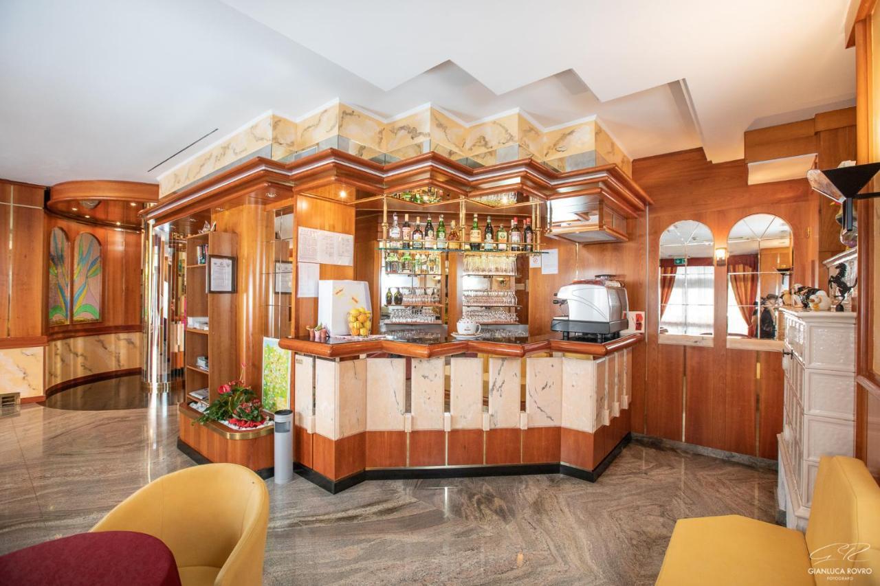 Hotel Posta Comano Terme Luaran gambar