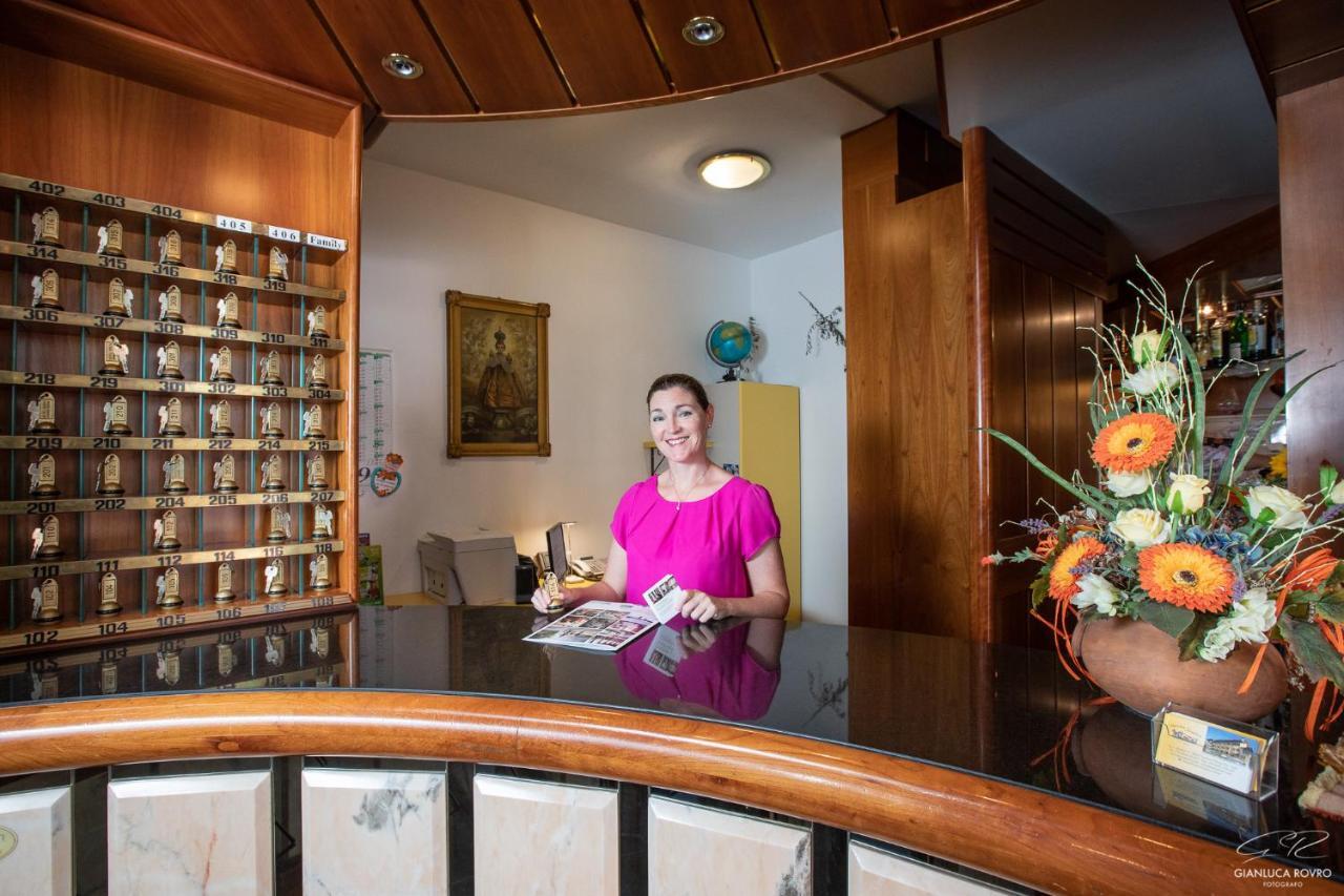 Hotel Posta Comano Terme Luaran gambar